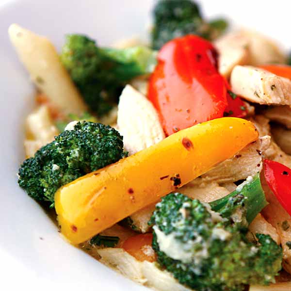 Food Photographer Chicago chicken pasta with veggies