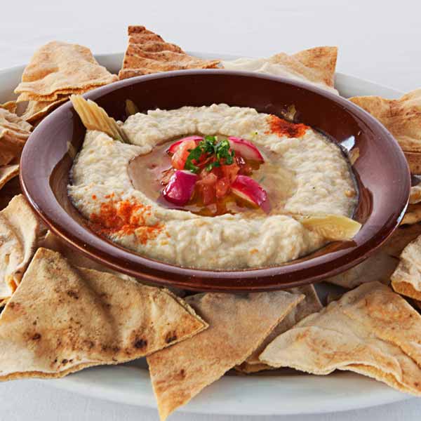Food Photographer Chicago, Hummus with chips